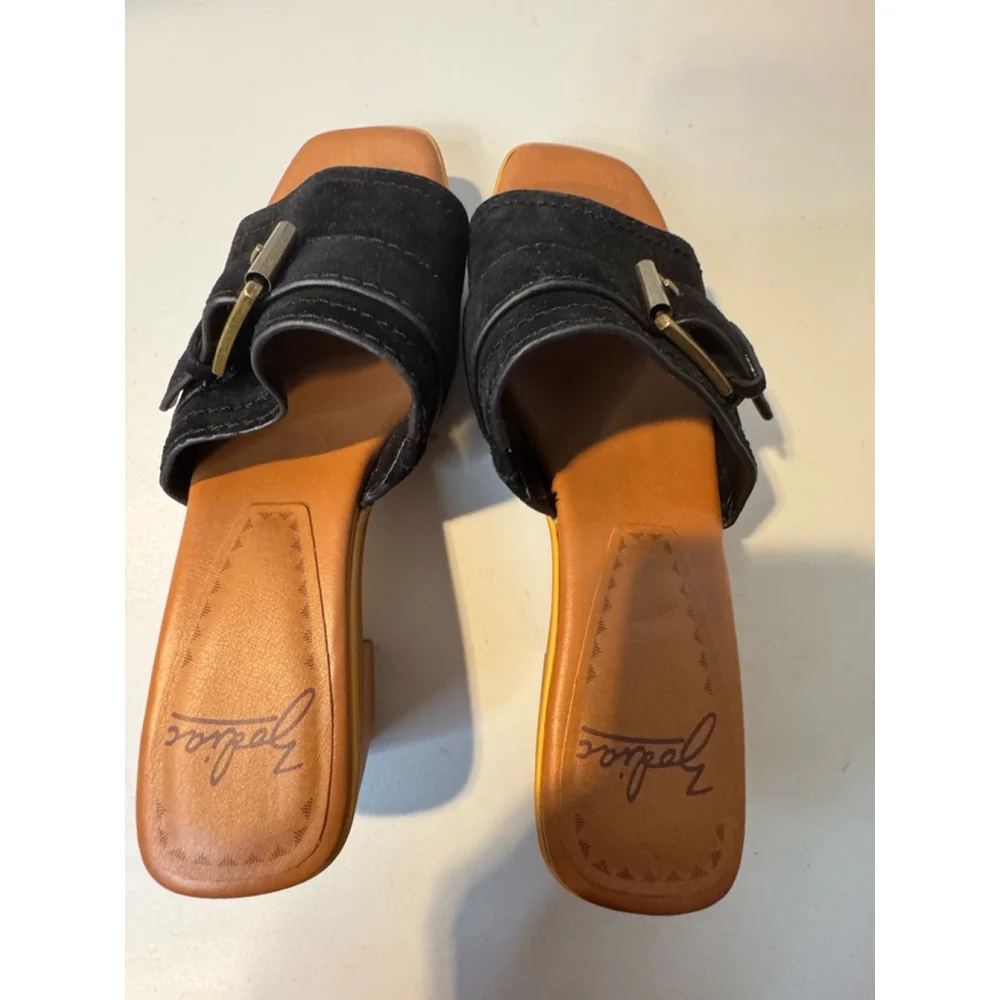 Zodiac Black Leather Heeled Sandals Size 9
